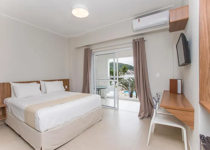 Ilha PorchatHotel Em